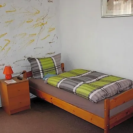 Zur Eiche Hotel *